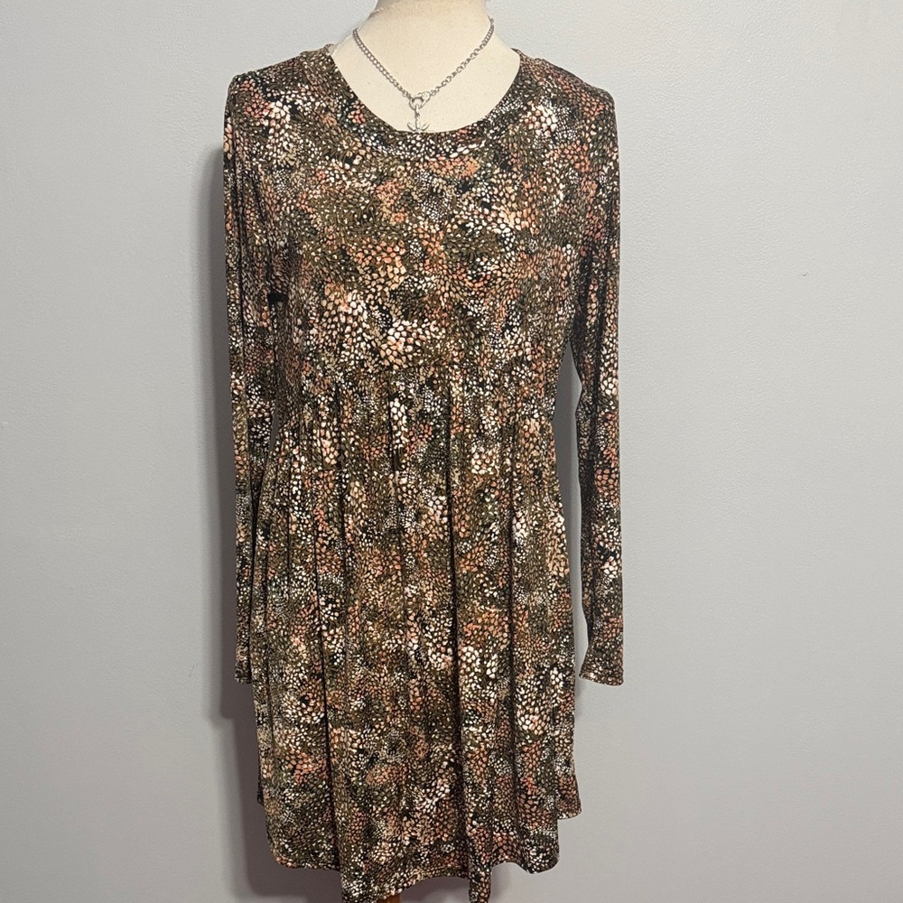 Long-Sleeve Floral Print Swing Dress in Brown Multi